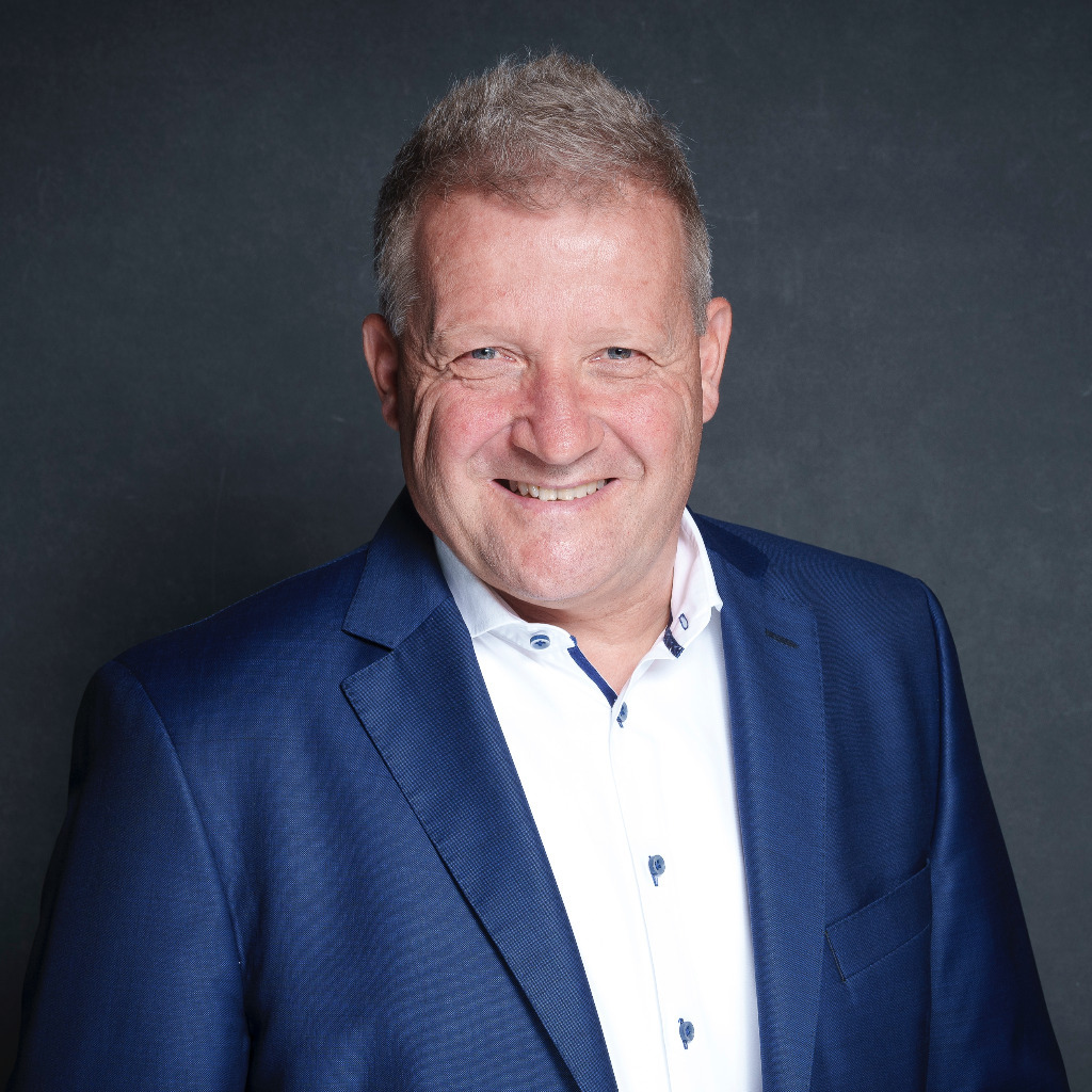 Dipl.Ing. Axel Dölcken Managing Director Liebherr Export AG XING