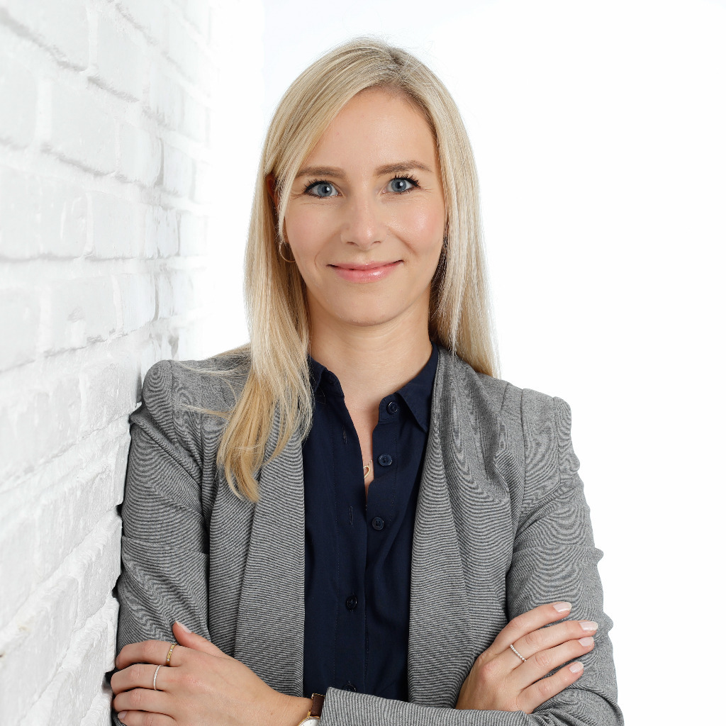 Lena Trabert Executive Assistant To The Cfo And Project Management G 