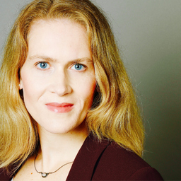 Dr. Anna Raith