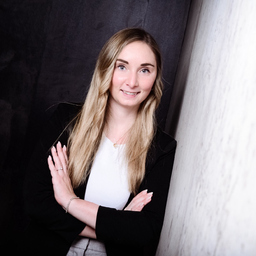 Alexandra Theuerzeit
