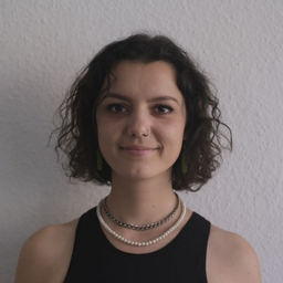 Julia Gratzer