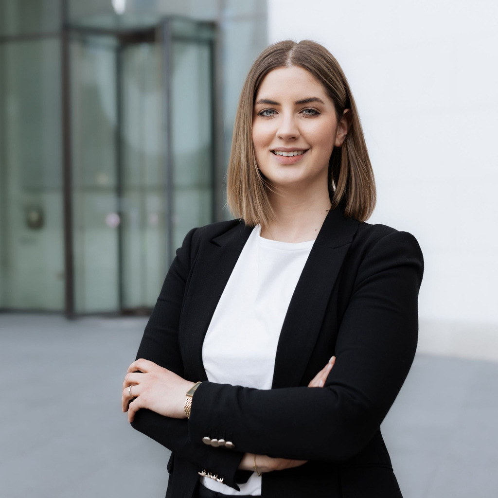 Jelena Mihailovic Manager Fund Management Branicks Group AG XING