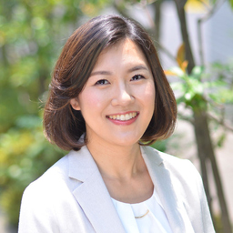 Wakako Knaust