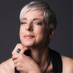 Carola Renauer