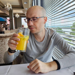Tibor Ando