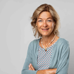 Cornelia Helg