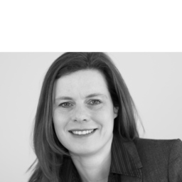 Dr. Julia Kurth