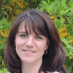 Nicole Freund