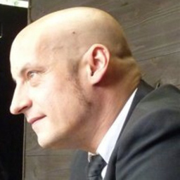 Mark Bäcker