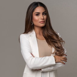 Elif Yanik