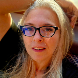 Claudia Wyle