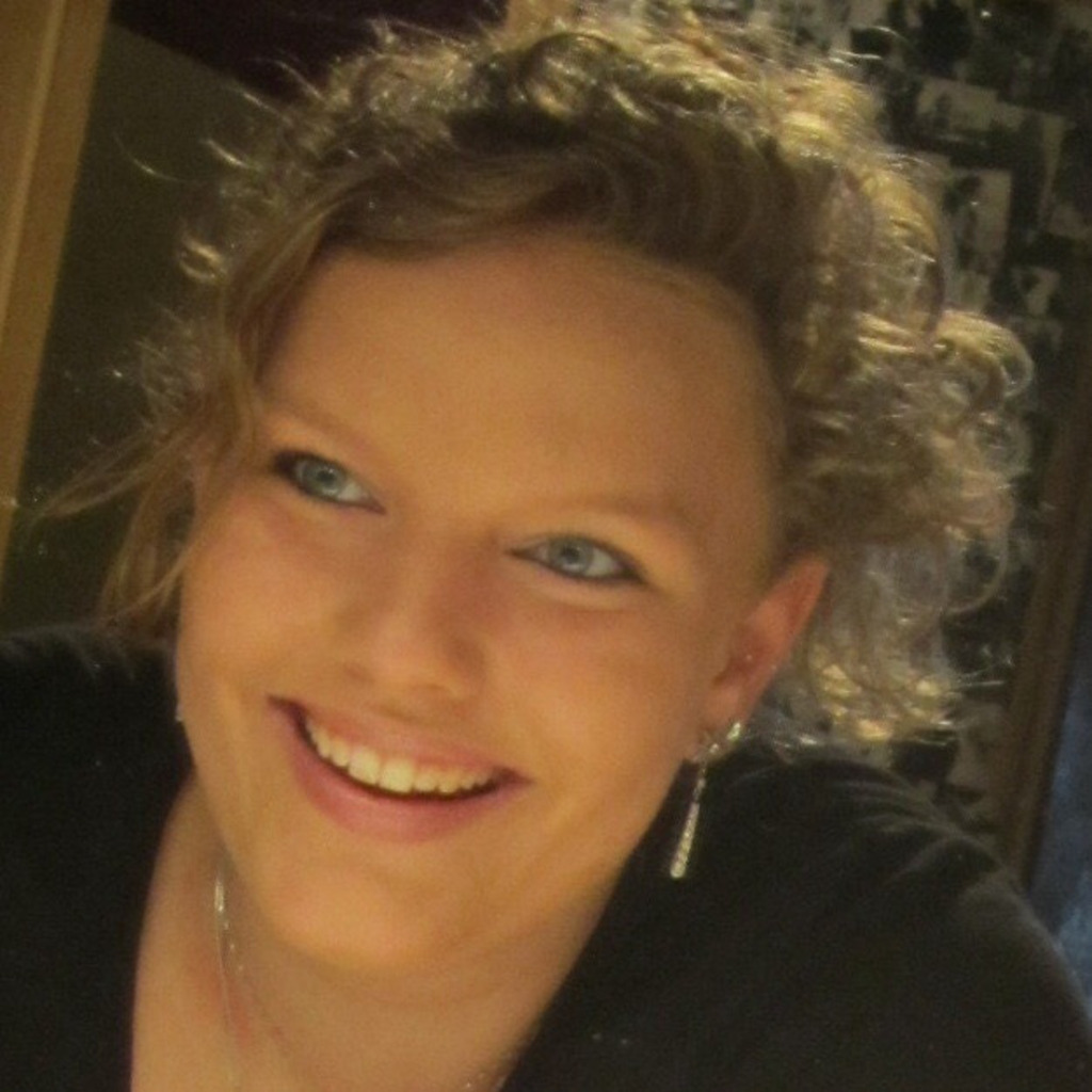 kim-zimdahl-payroll-specialist-ahs-aviation-handling-services-gmbh