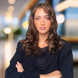 Melike Kuru