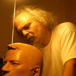 Giora Eshkol