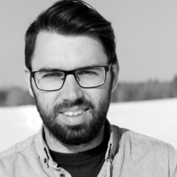 Simon Deering
