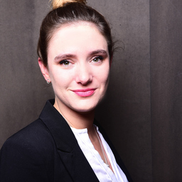 Mag. Julia Bauer