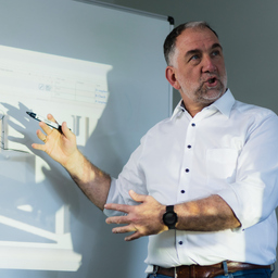 Dipl.-Ing. Bernd Haussmann