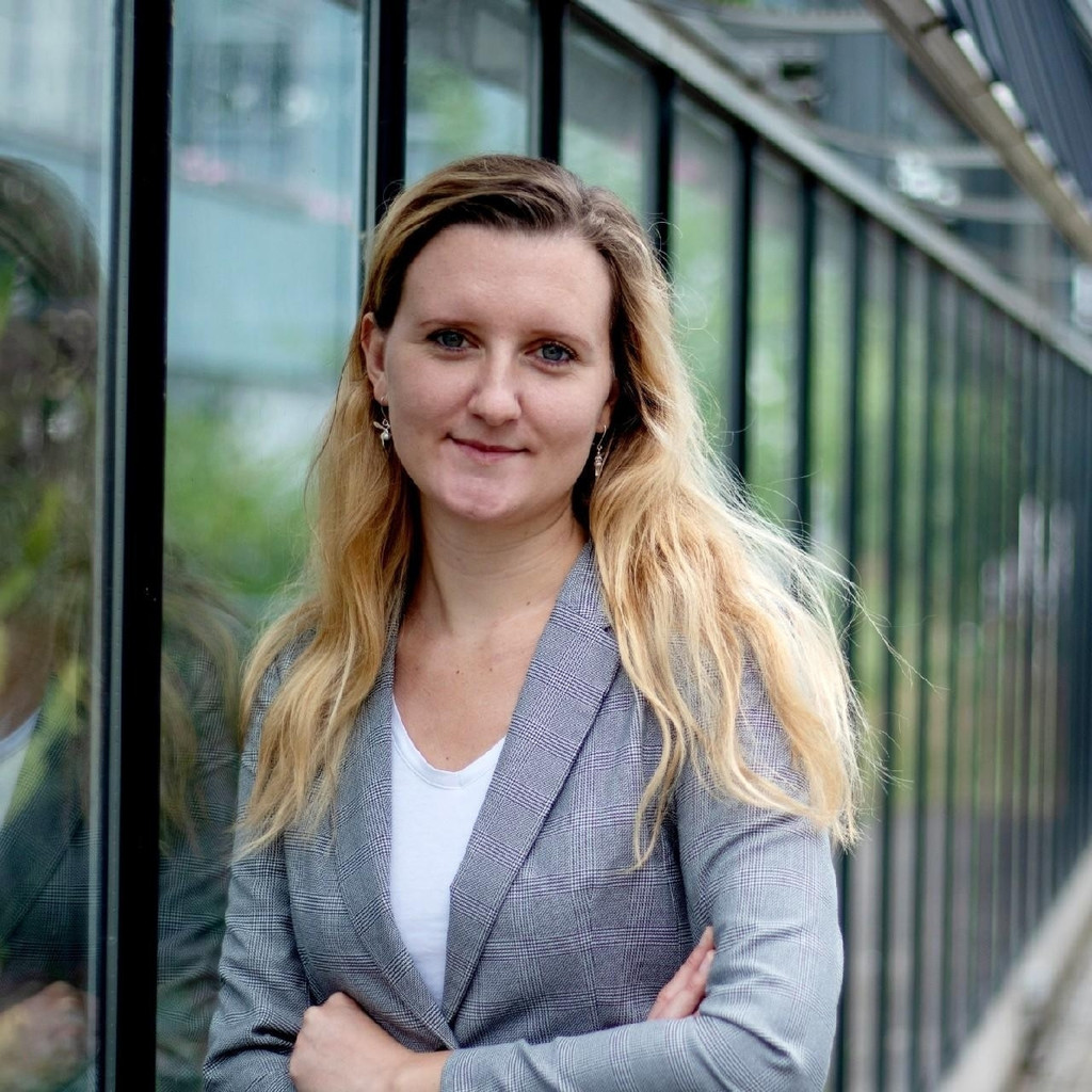 Dr. Nadine Peez Innovation Manager Spectral Service AG XING