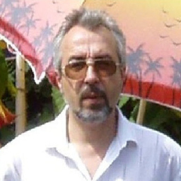 Михаил Иванов