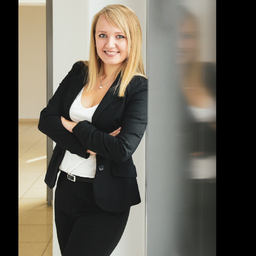 Julia Altenhof