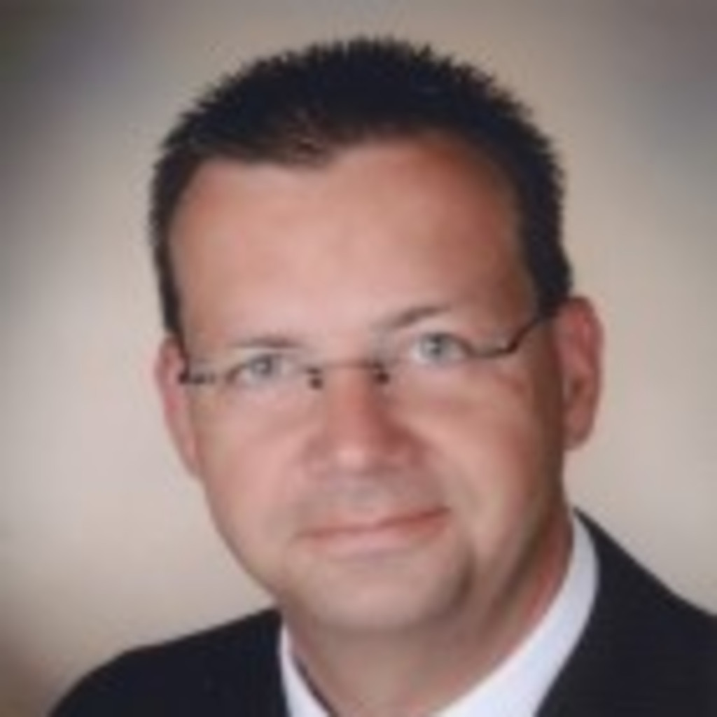 Andreas Wiegrefe Head of the chemical R & D Hübner GmbH & Co. KG XING