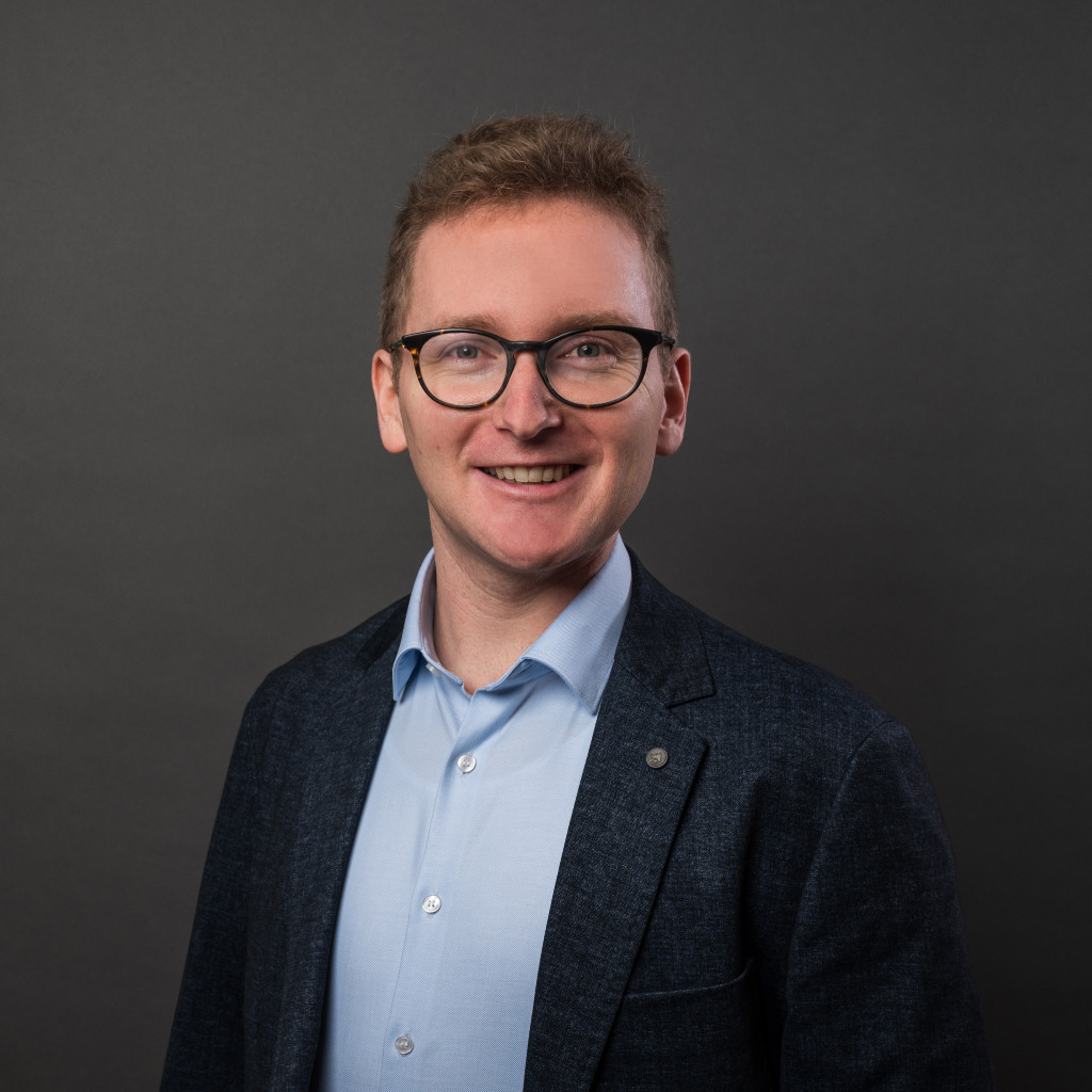 Dr. Maximilian Jentzsch Referent für Erfindungs und Patentmanagement