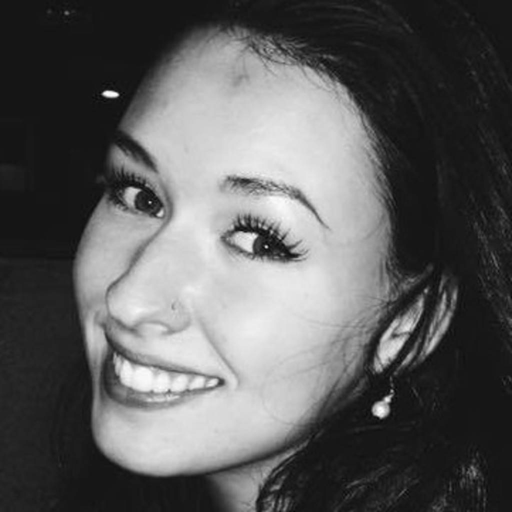 Andrea Küng Campaign Manager watson XING