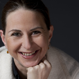 Dr. Liane Schmitt