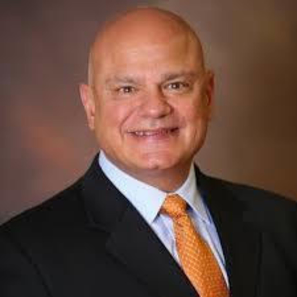 Дэн ингаллс. Американский актер комик. Dr paul medicines. Paul c. Paul adams.