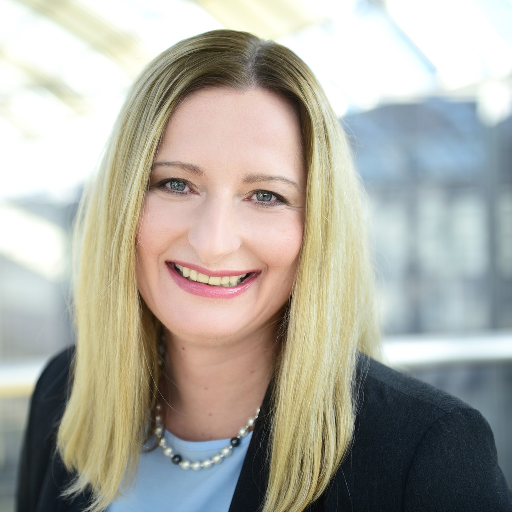 Bianca Fürst Bearbeiterin / Teamassistenz Bayerisches