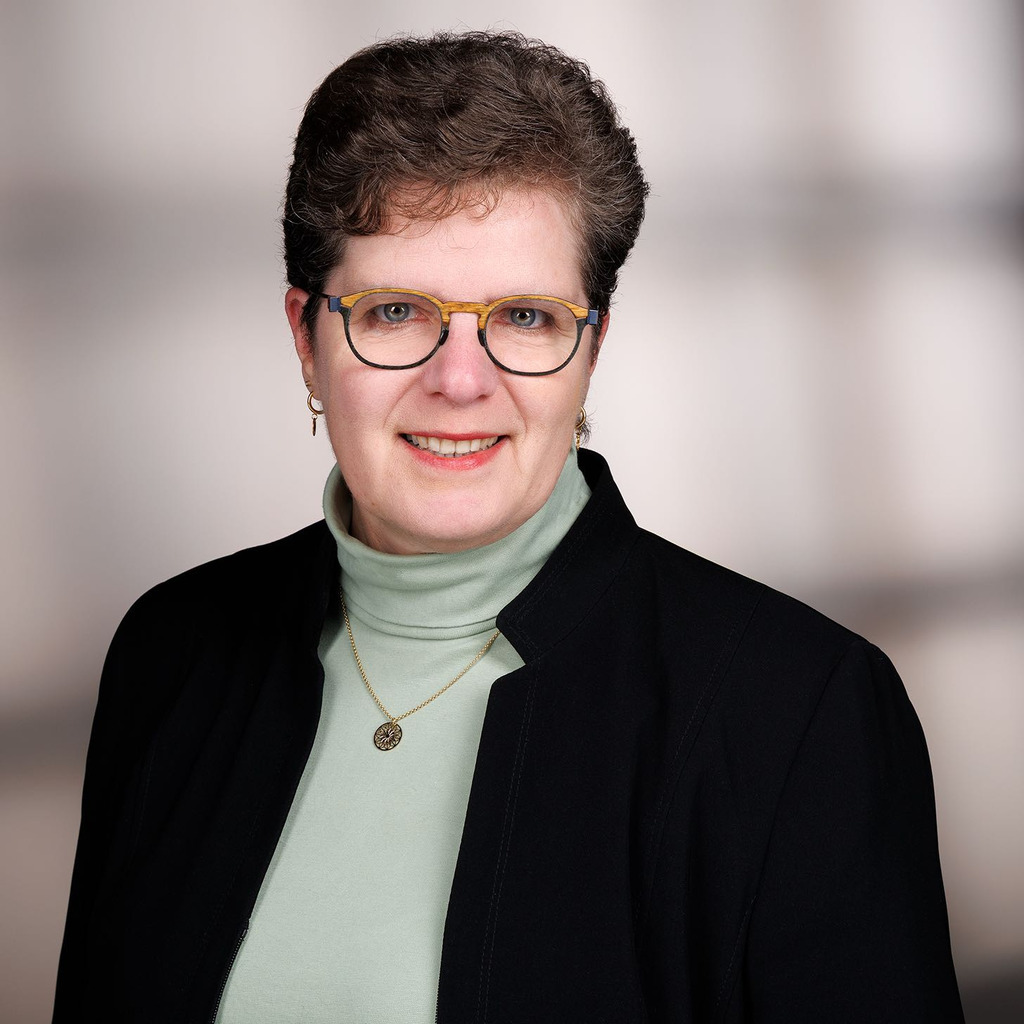 Angelika Fröhning Head of Procurement and Quality Control, Head of IT