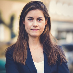 Dr. Julia Ertl