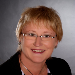 Petra Wolff