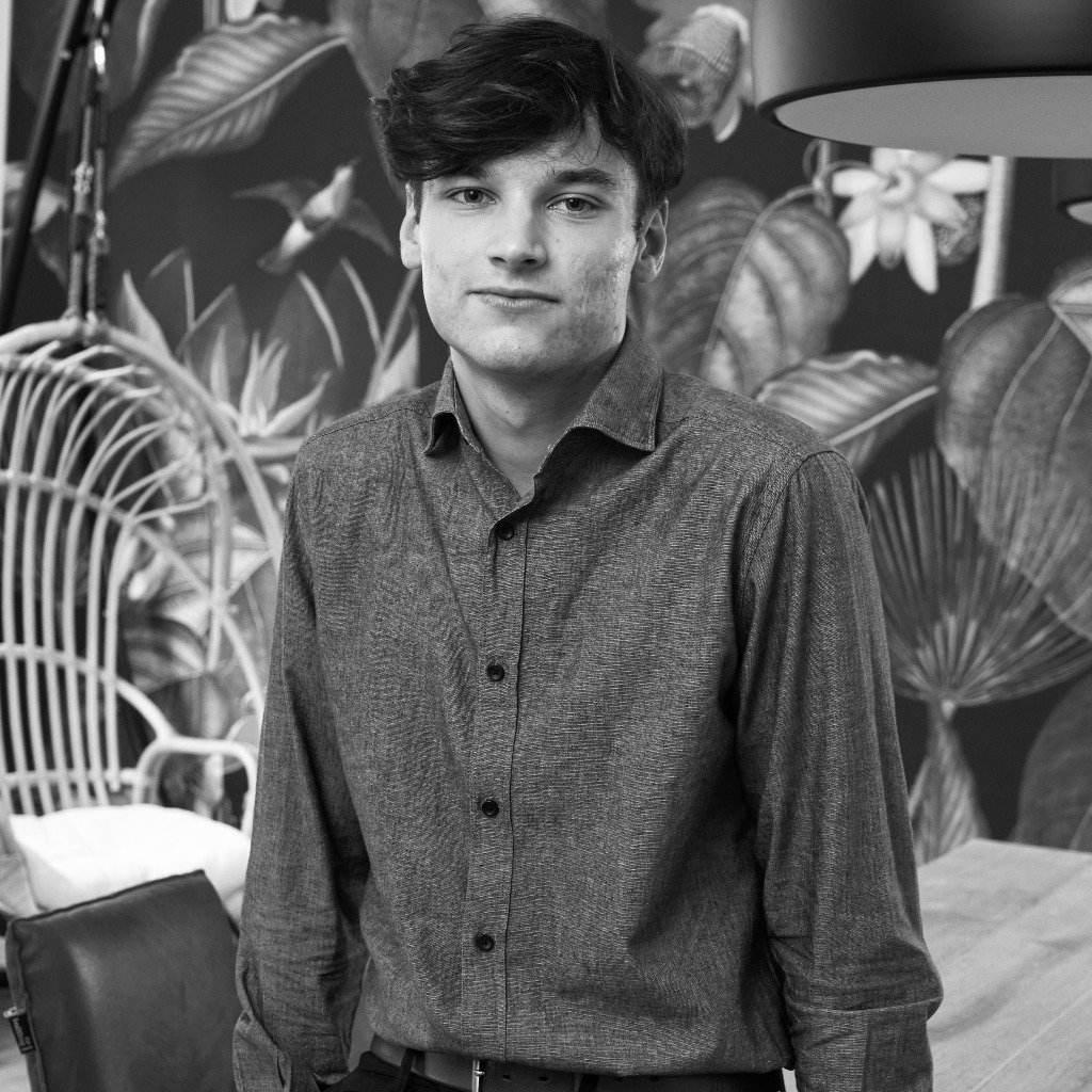 David Fischer Recruitment Assistant headhunting for fashion (hhff