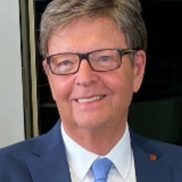 Dr. Franz Koeck