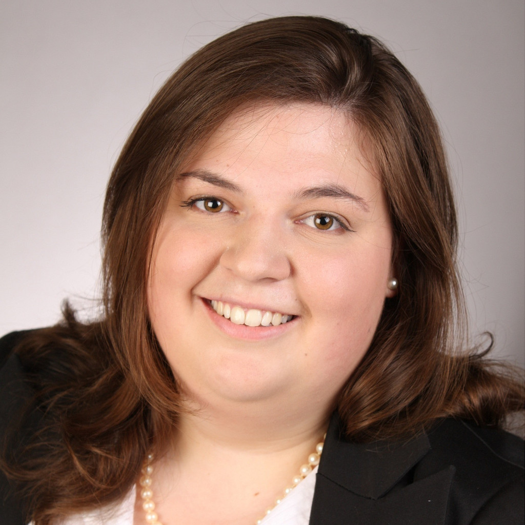 Katharina Schmidt Customer Insights Manager 1&1 XING