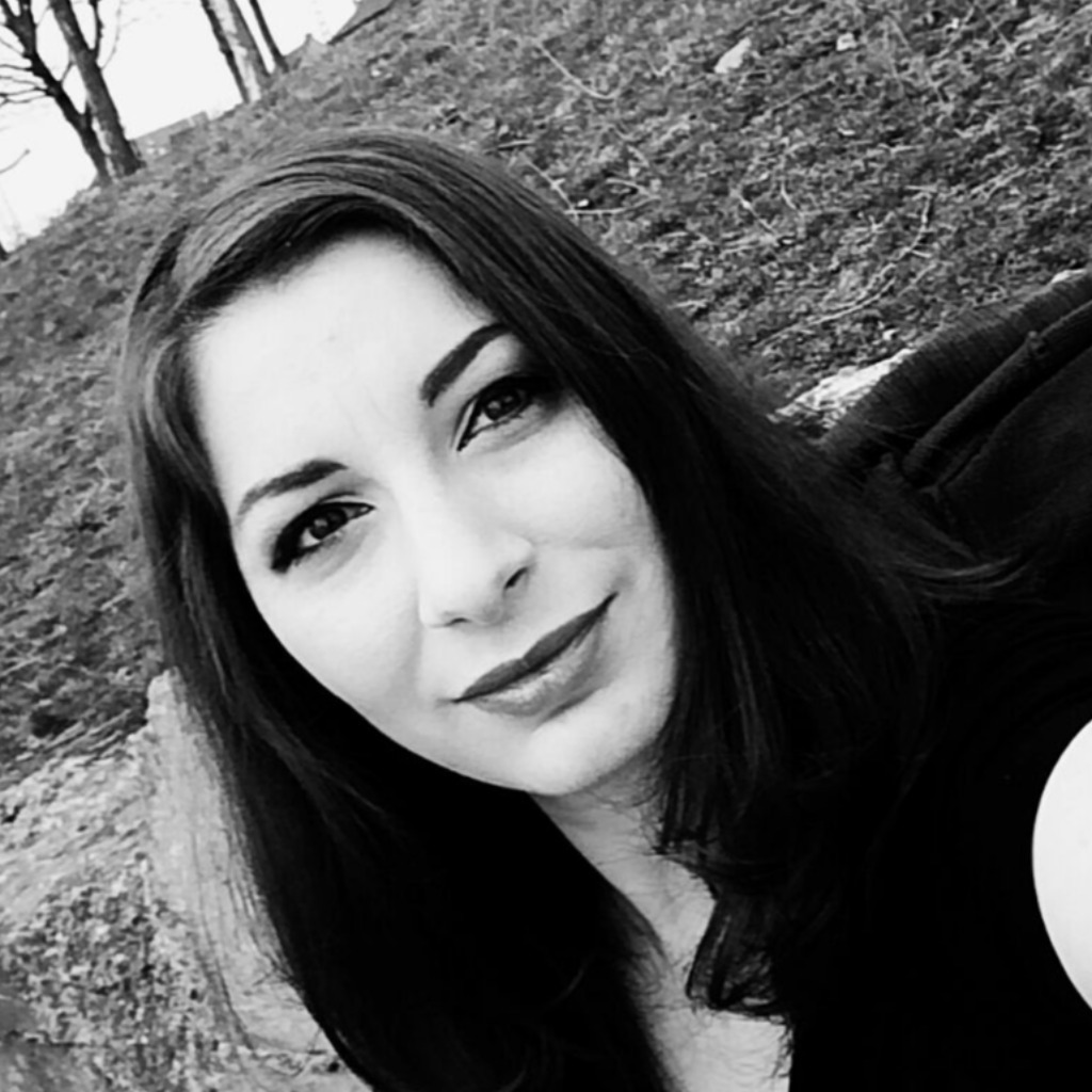 Julia Kirchner Personalsachbearbeiterin RheinMoselFachklinik