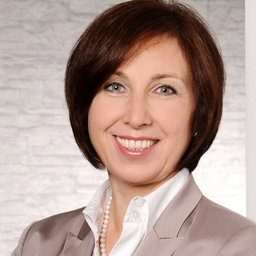 Stefanie Schoth