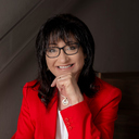 Belinda Walker