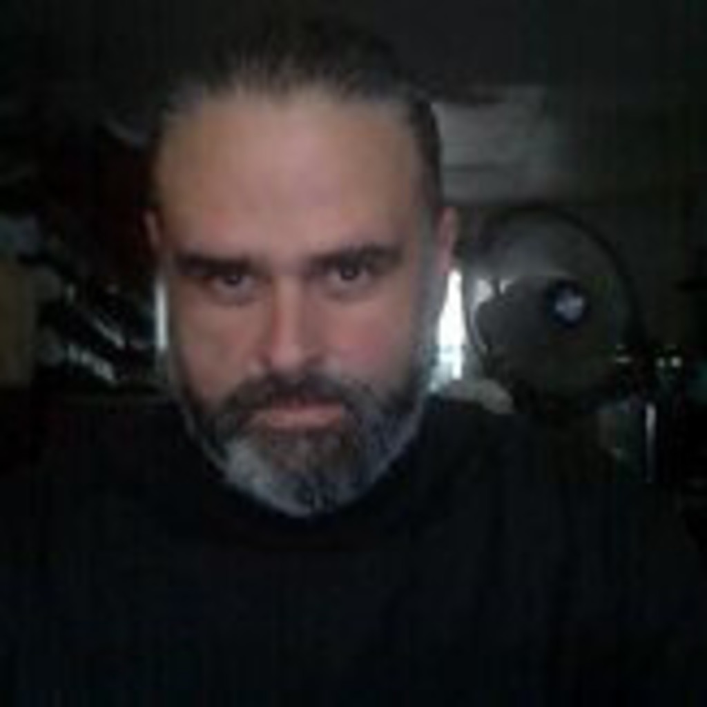 saul-salas-soto-web-producer-internet-project-manager-avventa