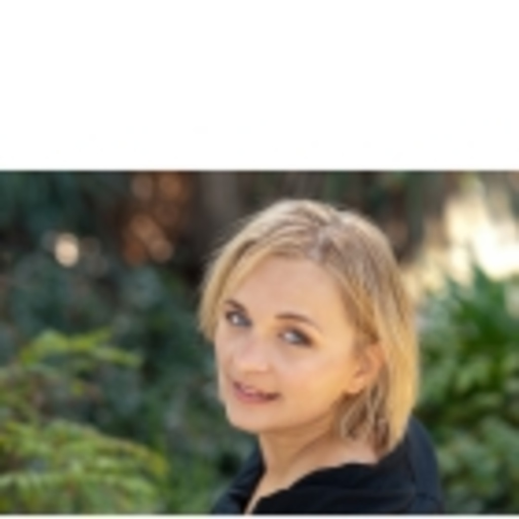 Mikaela Wolf - Bilingual Content Writer - Lionbridge Technologies, Inc. 
