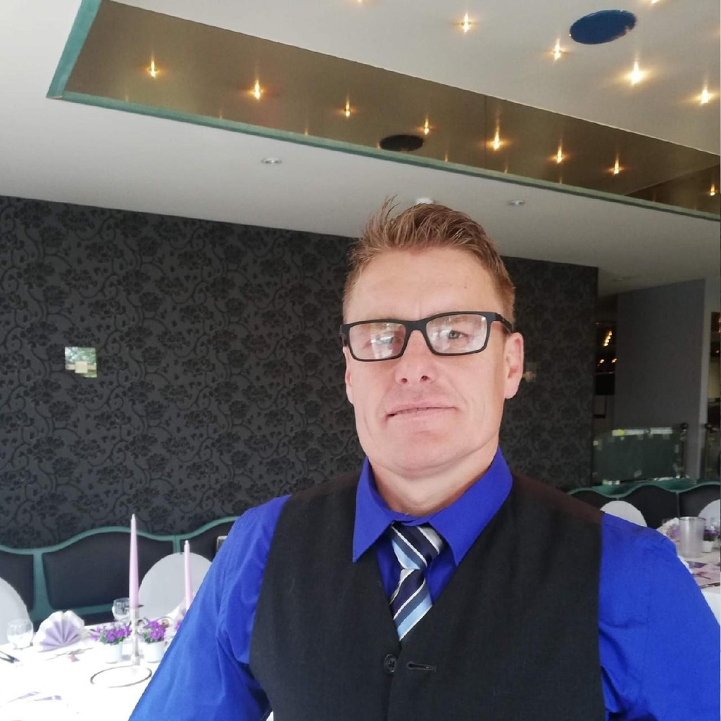 Michael Farrant Logistics Process Manager elan Beleuchtungs und