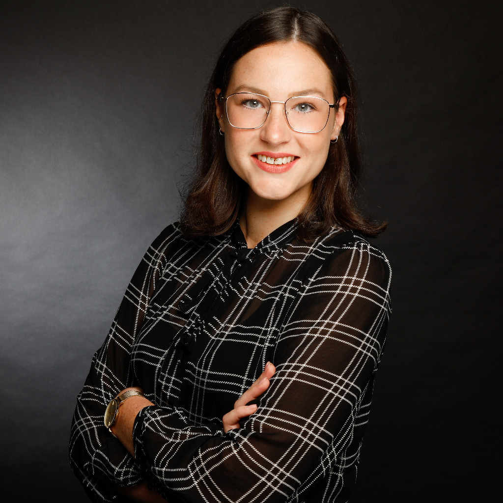 Julia Wittmann in der Personensuche von Das Telefonbuch