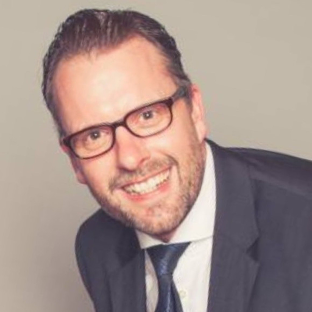 Oliver Pache Relationship Manager Wealth Management / CFP Certified