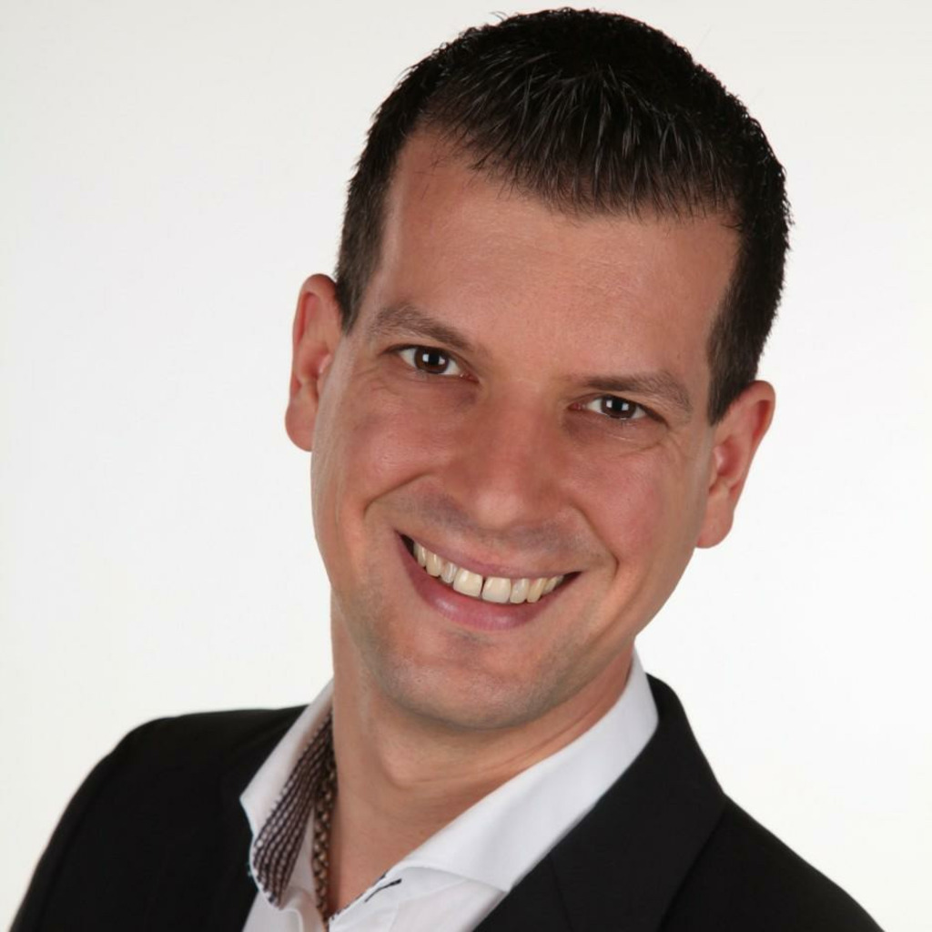 Simon Hügel Schichtkoordinator Atruvia AG XING