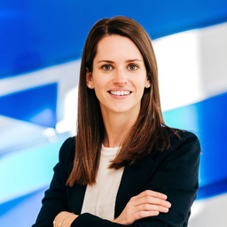 Julia Bach