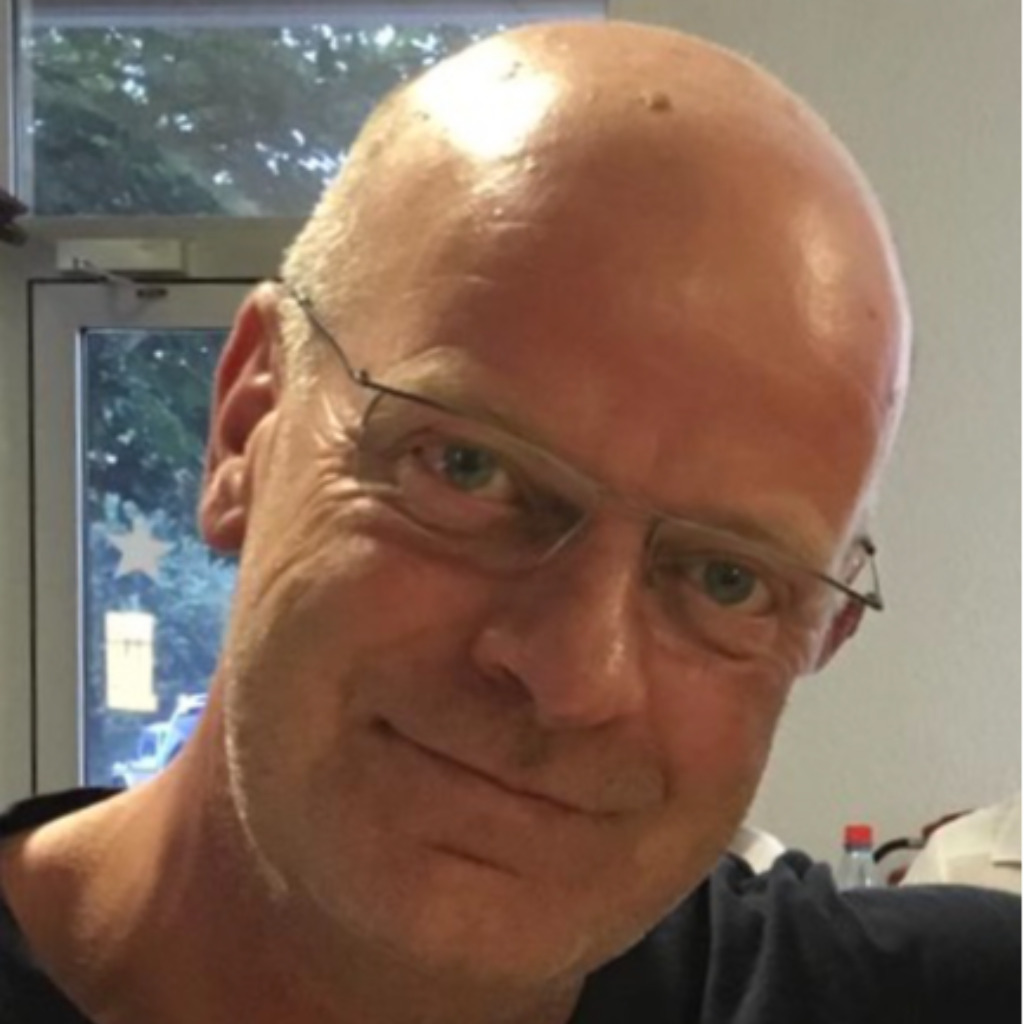 Ronald Röhr Lehrer für Pflegeberufe Lehrer für Pflegeberufe XING