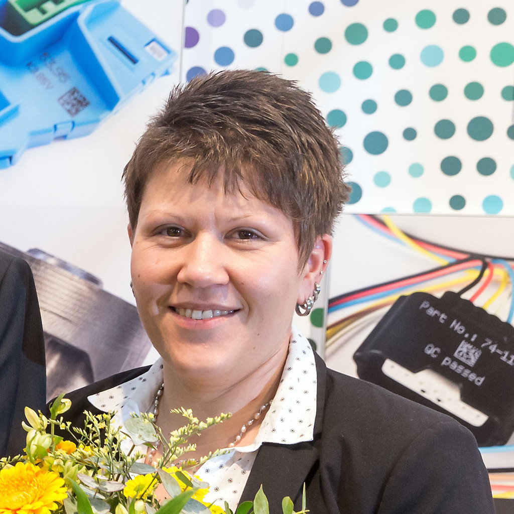 Anja Pirl Qualitätsmangementbeauftragte Beschriftungstechnik