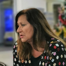 Eva Großbointner