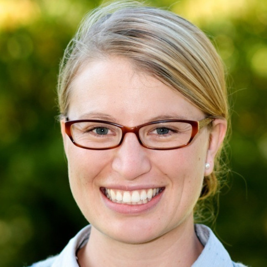 Dr. Rachel Hegemann Data Scientist/AI Engineer